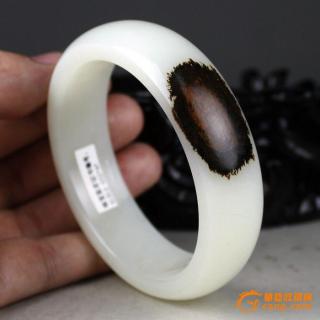 超润传世和田玉黑皮白玉籽料手镯 内径:61mm